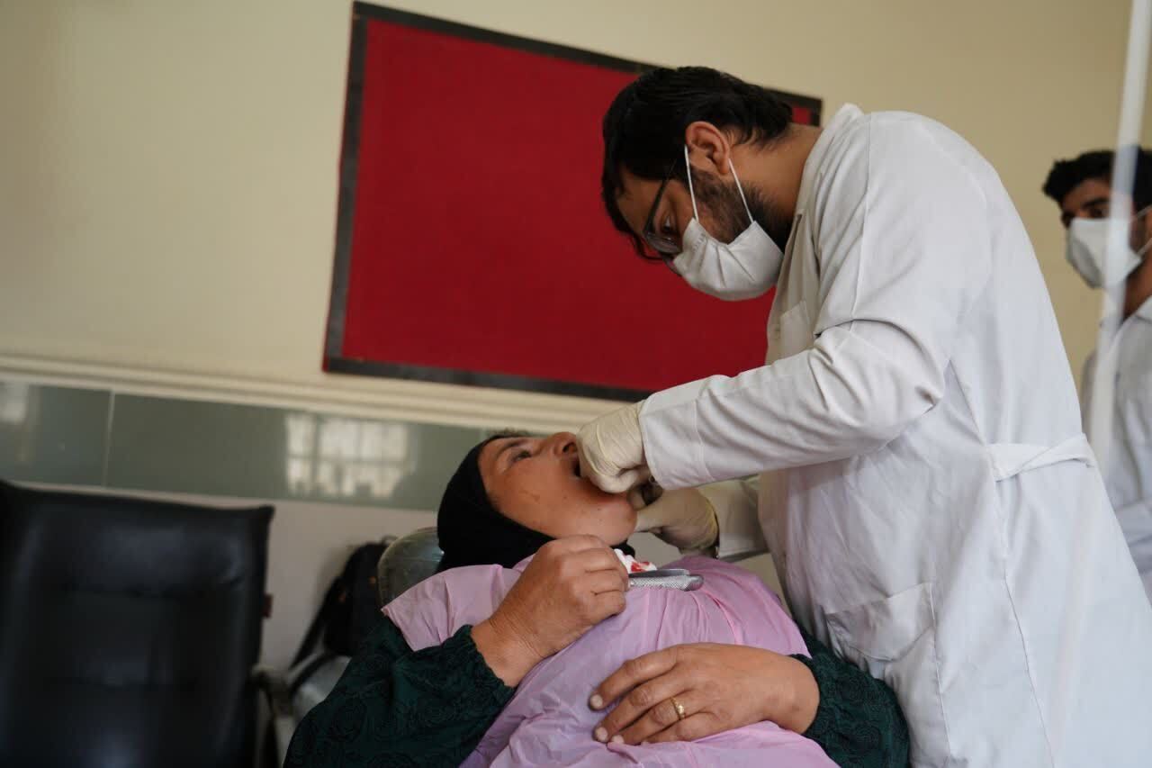 شیرینی خدمت دانشجویان جهادگر بسیجی دانشگاه علومپزشکی یاسوج در رود تلخ شیرینی خدمت دانشجویان جهادگر بسیجی دانشگاه علومپزشکی یاسوج در رود تلخ