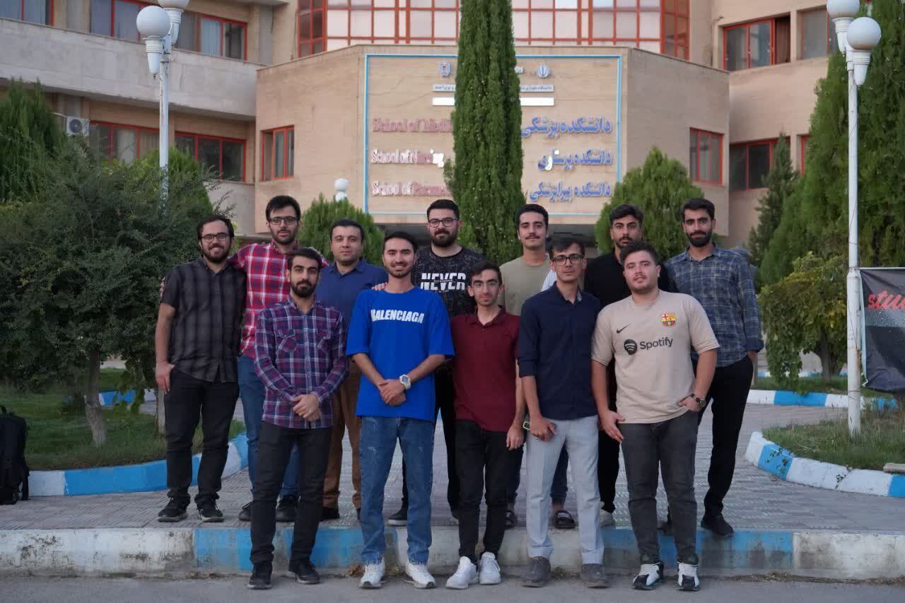 شیرینی خدمت دانشجویان جهادگر بسیجی دانشگاه علومپزشکی یاسوج در رود تلخ شیرینی خدمت دانشجویان جهادگر بسیجی دانشگاه علومپزشکی یاسوج در رود تلخ