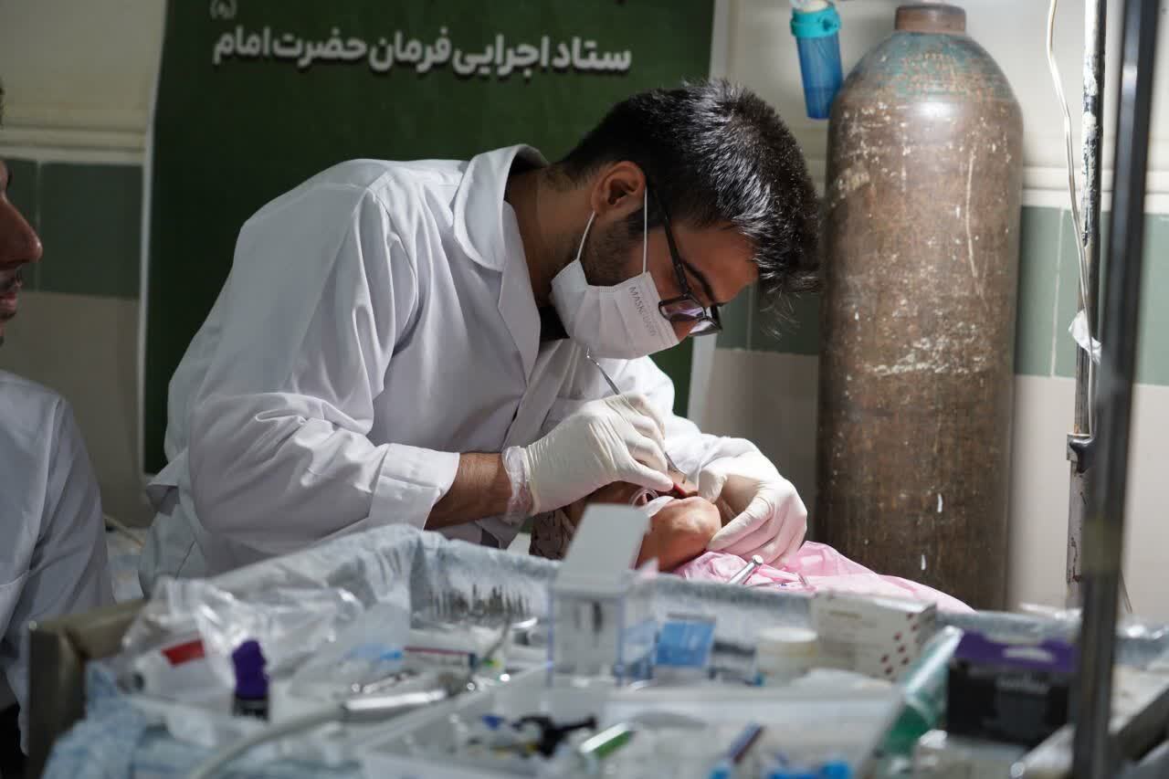 شیرینی خدمت دانشجویان جهادگر بسیجی دانشگاه علومپزشکی یاسوج در رود تلخ شیرینی خدمت دانشجویان جهادگر بسیجی دانشگاه علومپزشکی یاسوج در رود تلخ