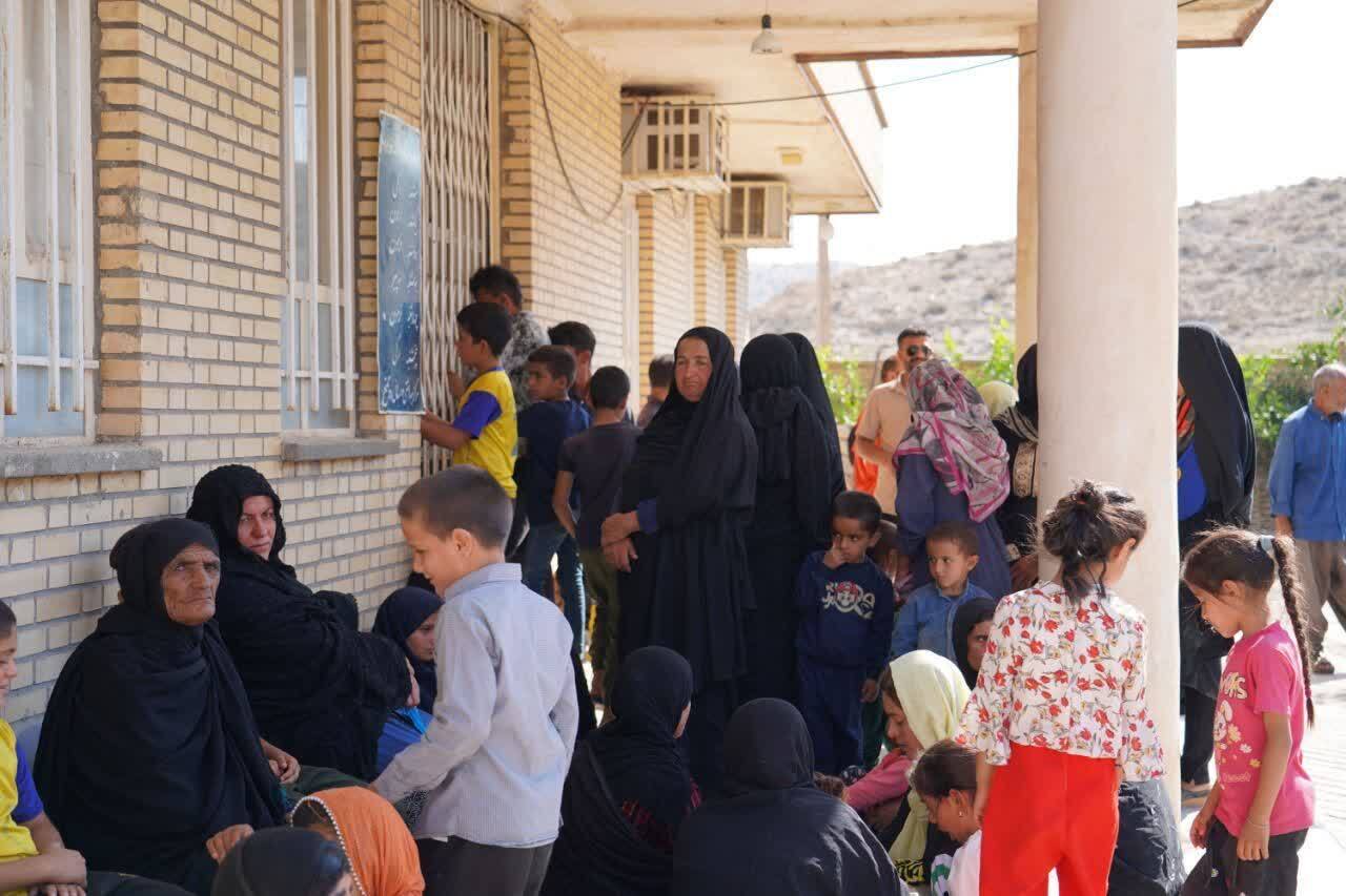شیرینی خدمت دانشجویان جهادگر بسیجی دانشگاه علومپزشکی یاسوج در رود تلخ شیرینی خدمت دانشجویان جهادگر بسیجی دانشگاه علومپزشکی یاسوج در رود تلخ