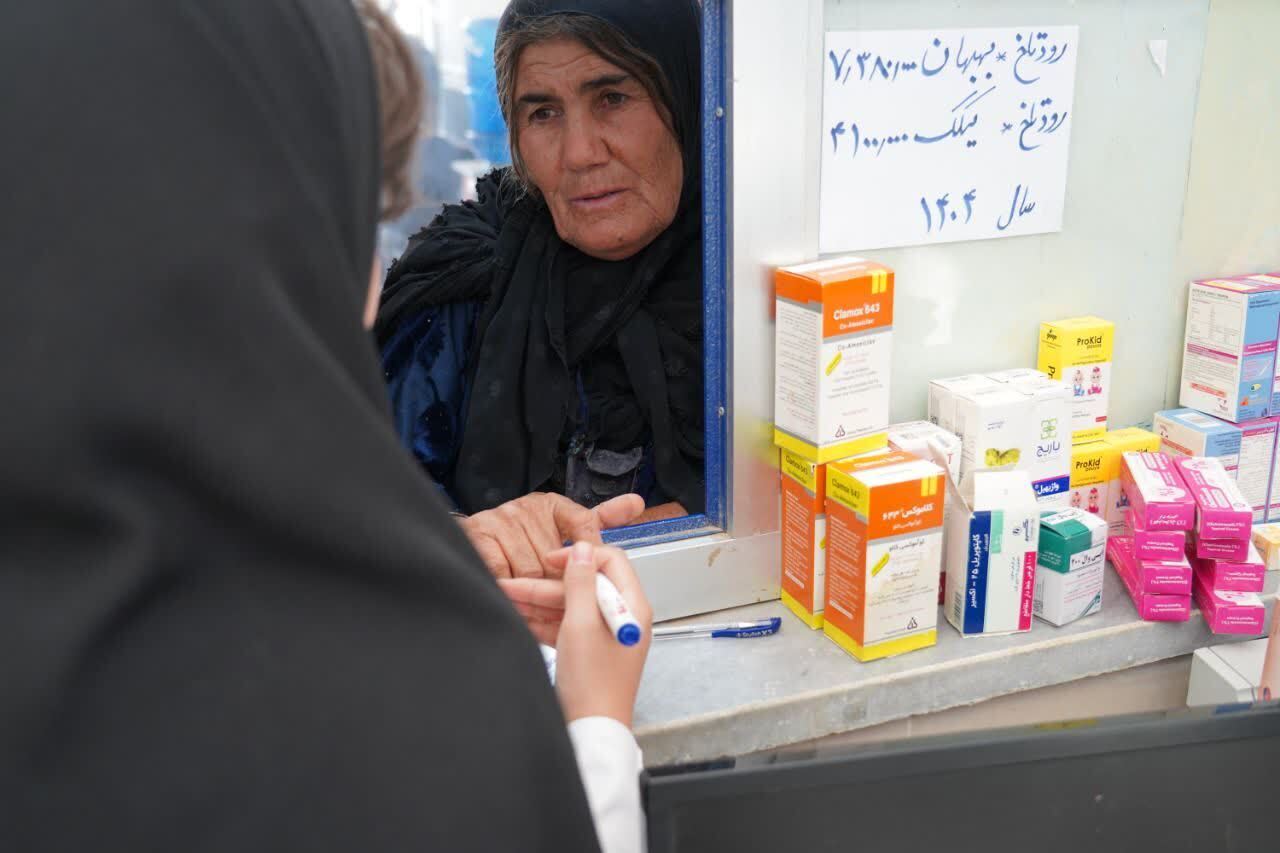 شیرینی خدمت دانشجویان جهادگر بسیجی دانشگاه علومپزشکی یاسوج در رود تلخ شیرینی خدمت دانشجویان جهادگر بسیجی دانشگاه علومپزشکی یاسوج در رود تلخ
