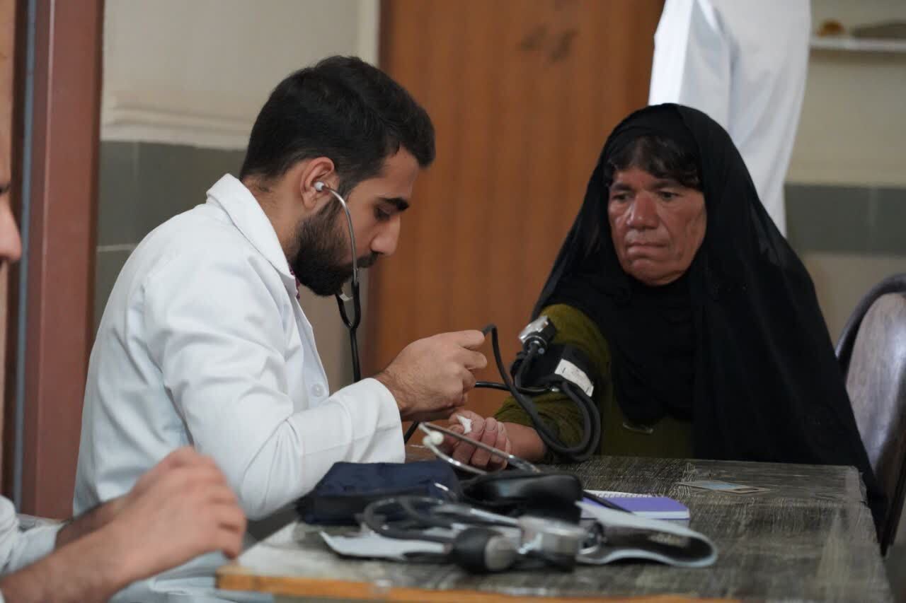 شیرینی خدمت دانشجویان جهادگر بسیجی دانشگاه علومپزشکی یاسوج در رود تلخ شیرینی خدمت دانشجویان جهادگر بسیجی دانشگاه علومپزشکی یاسوج در رود تلخ
