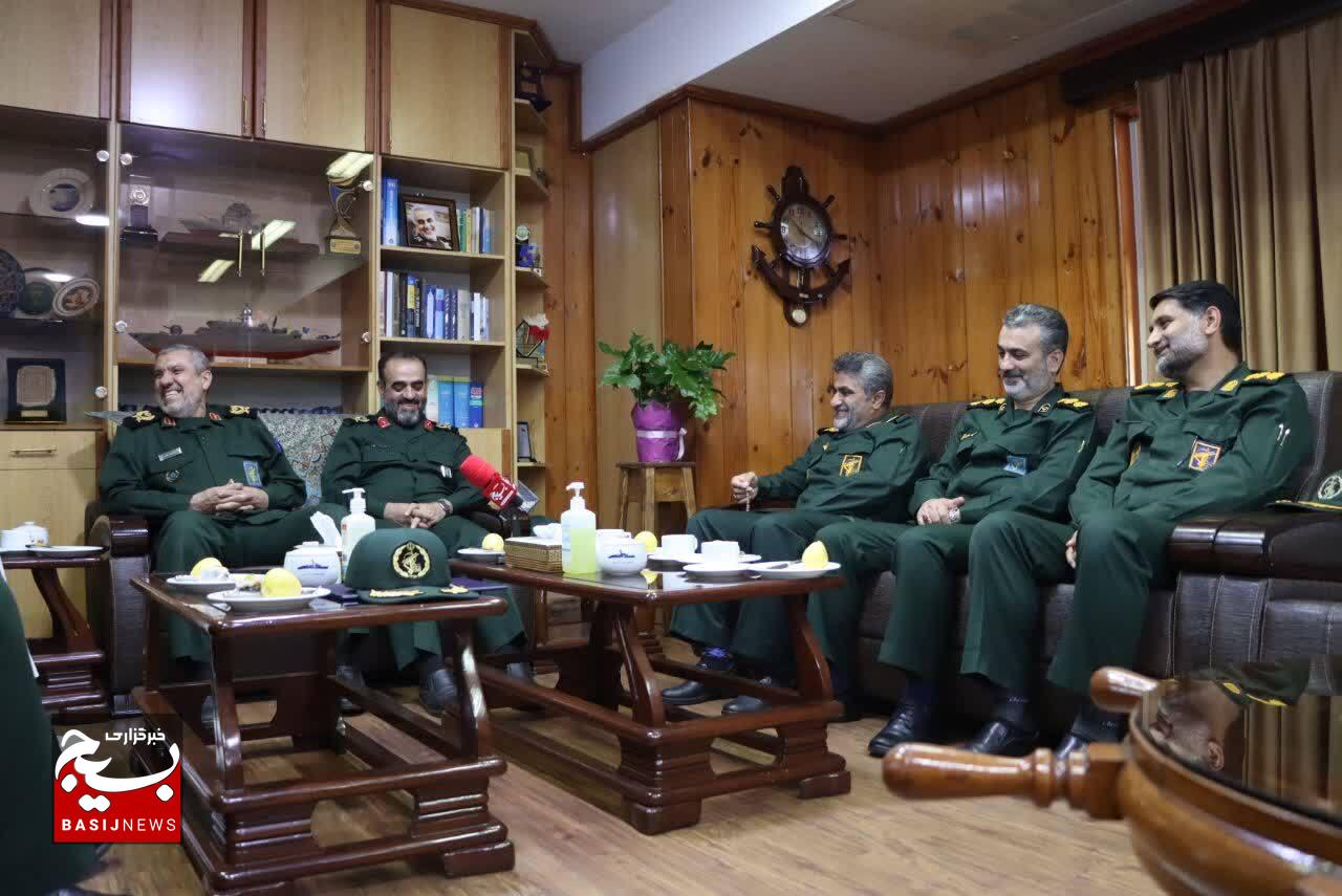 قدرت ایران در گرو همافزایی ارتش و سپاه است قدرت ایران در گرو همافزایی ارتش و سپاه است