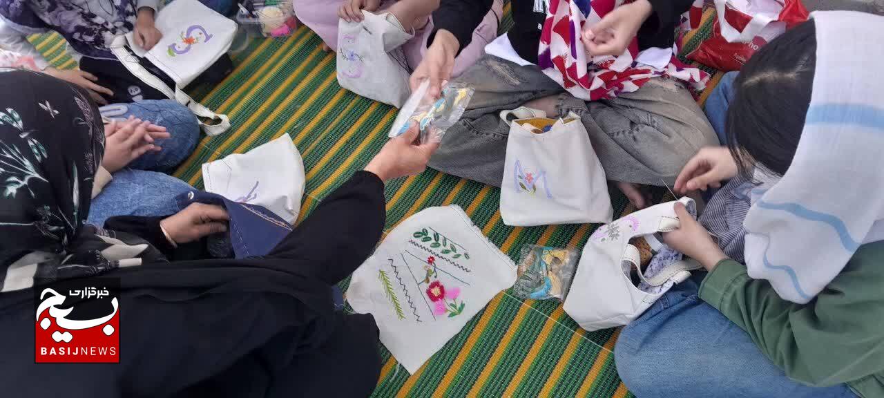 برگزاری اختتامیه کلاسهای قرآن و گلدوزی ویژه تابستان و طرح دعوت حجاب برگزاری اختتامیه کلاسهای قرآن و گلدوزی ویژه تابستان و طرح دعوت حجاب