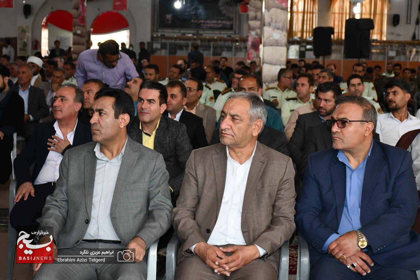 برگزاری آیین میهمانی لاله ها و عطرافشانی قبور مطهر شهدا در یاسوج برگزاری آیین میهمانی لاله ها و عطرافشانی قبور مطهر شهدا در یاسوج