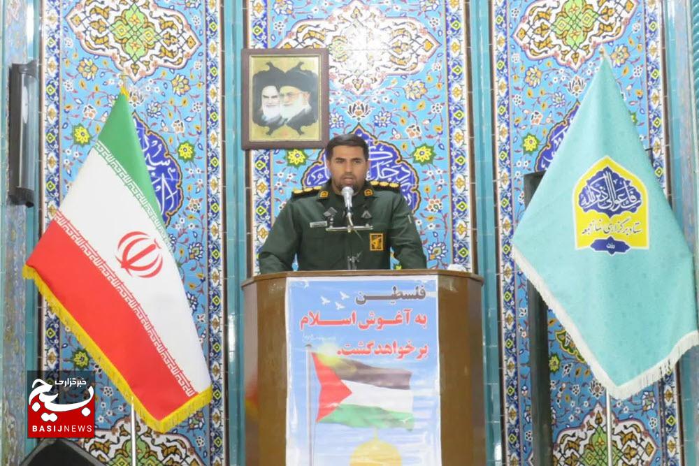 درسهای دفاع مقدس، چراغ راه امروز جوانان انقلابی است