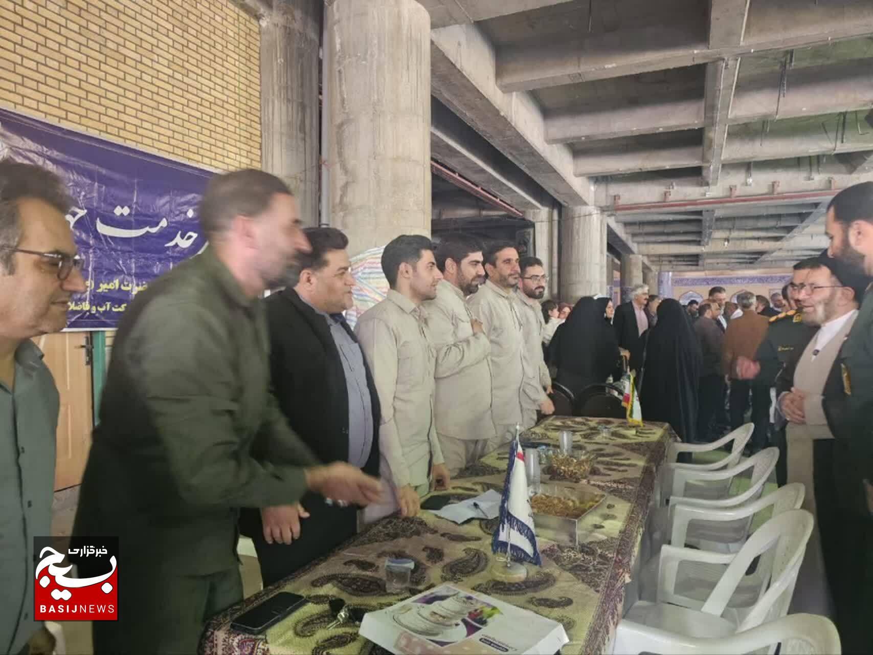 بسیج ادارات و کارمندان سپاه لرستان ۱۲۰ میز خدمت جهادی برپا کرد و بیش از ۲ هزار خدمت مستقیم به مردم ارائه داد بسیج ادارات و کارمندان سپاه لرستان ۱۲۰ میز خدمت جهادی برپا کرد و بیش از ۲ هزار خدمت مستقیم به مردم ارائه داد