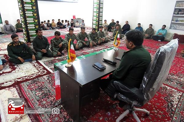 معرفی اوّلین فرمانده پایگاه مقاومت روستای لاور ده سیراف معرفی اوّلین فرمانده پایگاه مقاومت روستای لاور ده سیراف
