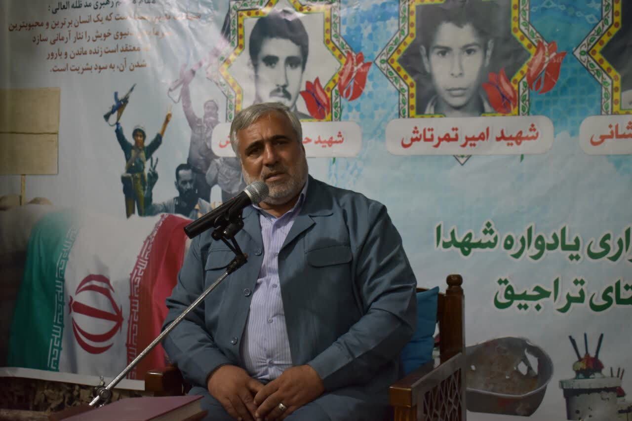 انقلاب اسلامی با انتقال پیام شهدا در جامعه تضمین می شود/ راز ماندگاری انقلاب ،توکل به خدا،پای کار بودن مردم و در میدان بودن مردم است انقلاب اسلامی با انتقال پیام شهدا در جامعه تضمین می شود/ راز ماندگاری انقلاب ،توکل به خدا،پای کار بودن مردم و در میدان بودن مردم است