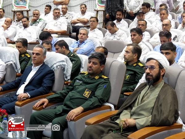 برگزاری یادواره شهدای دفاع مقدس در شرکت پتروپالایش کنگان/ حضور سحر امامی و حاج صادق آهنگران در پتروپالایش کنگان