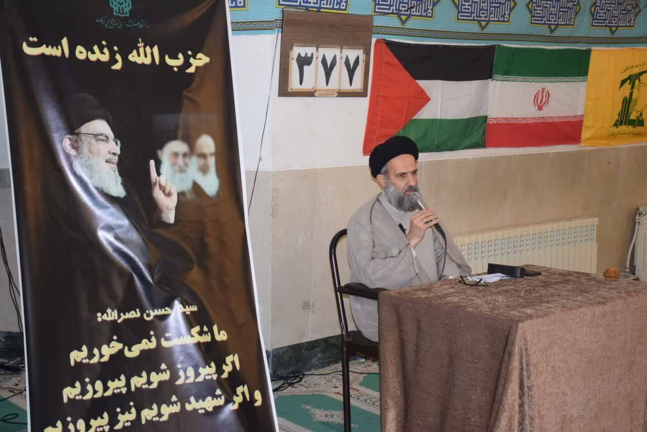 شهید سید حسن نصرالله نه تنها آبروی شیعیان بلکه آبروی اسلام و مستضعفین درجهان شد شهید سید حسن نصرالله نه تنها آبروی شیعیان بلکه آبروی اسلام و مستضعفین درجهان شد