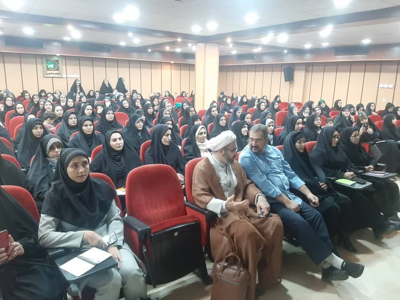 آغاز دوره بانوان «بصیرت و منش پهلوانی»/حجتالاسلام رضایی: ورزش از مهمترین کارگاه های پرورش انسان است آغاز دوره بانوان «بصیرت و منش پهلوانی»/حجتالاسلام رضایی: ورزش از مهمترین کارگاه های پرورش انسان است
