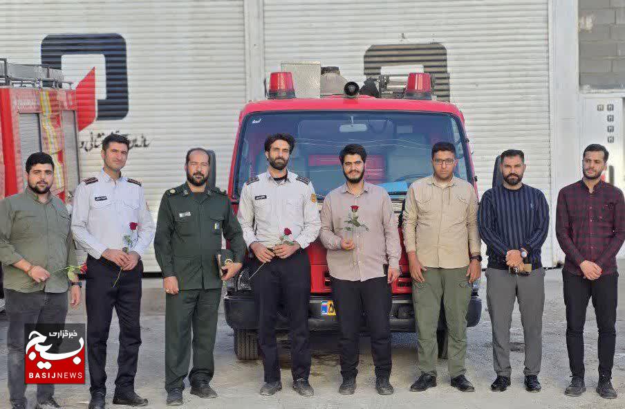 تجلیل بسیجیان همدانی از آتش‌نشانان