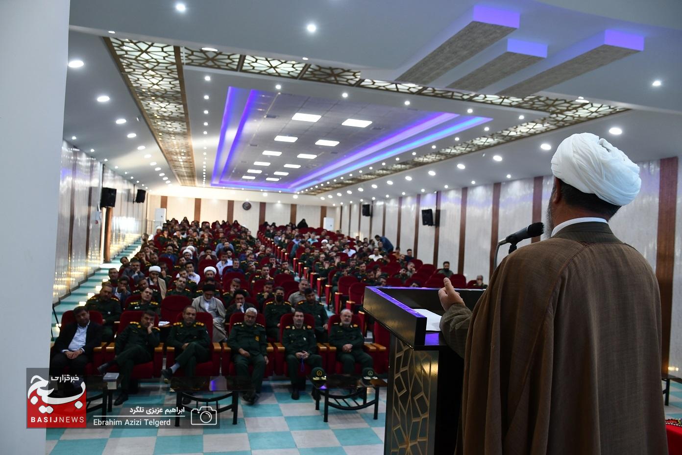برگزاری همایش گفتمان سازی قرآن در سپاه فتح استان + ( تصاویر) برگزاری همایش گفتمان سازی قرآن در سپاه فتح استان + ( تصاویر)