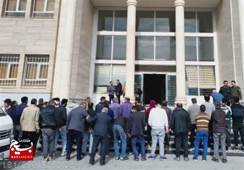 پایان شب قماربازان اردبیلی؛ باخت واقعی پشت میز پلیس! پایان شب قماربازان اردبیلی؛ باخت واقعی پشت میز پلیس!