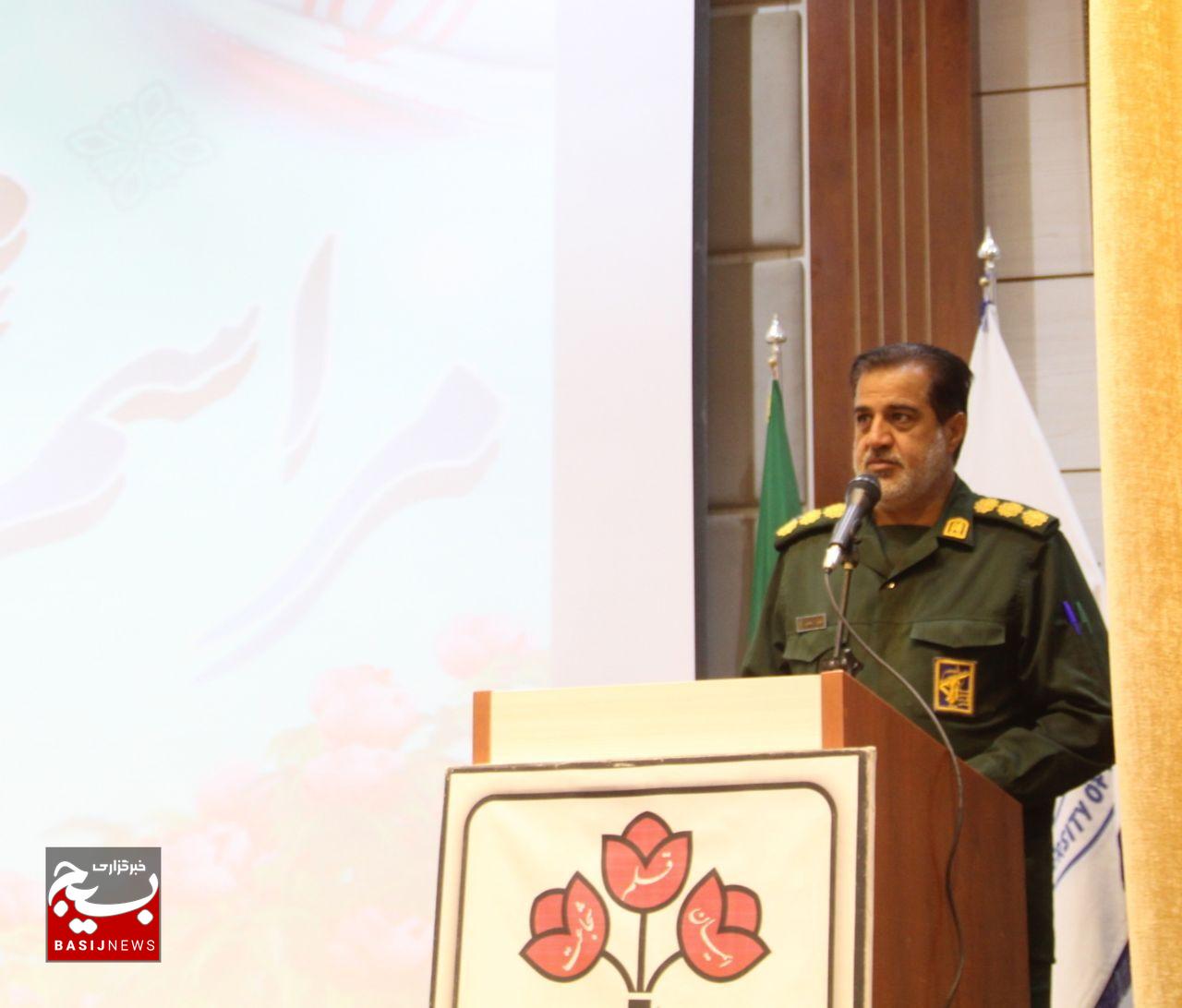 فرمانده ناحیه بسیج گناباد: آمریکا از ابتدا به دنبال نابودی انقلاب اسلامی بود