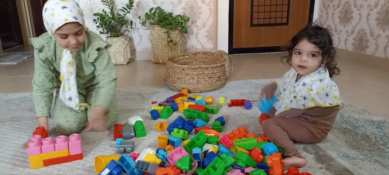 شیرینی زندگی در صدای خنده فرزندانم نهفته است شیرینی زندگی در صدای خنده فرزندانم نهفته است