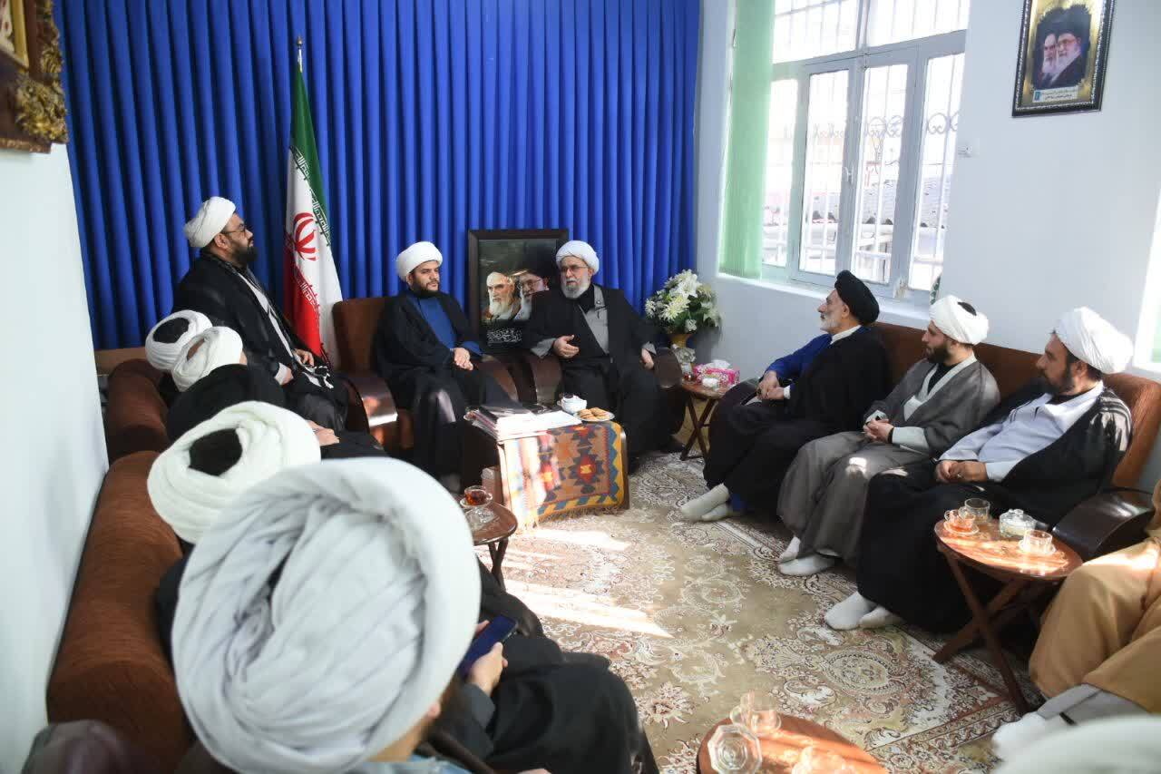 ضرورت روزآمدسازی ادبیات دینی و تقویت ارتباط با جوانان توسط روحانیون ضرورت روزآمدسازی ادبیات دینی و تقویت ارتباط با جوانان توسط روحانیون