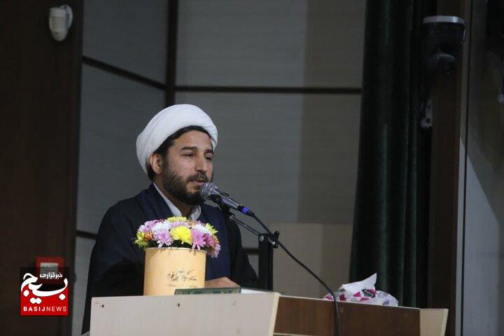 کارگاه تخصصی جهاد تبیین در گناباد با تاکید بر شبکهسازی مردمی