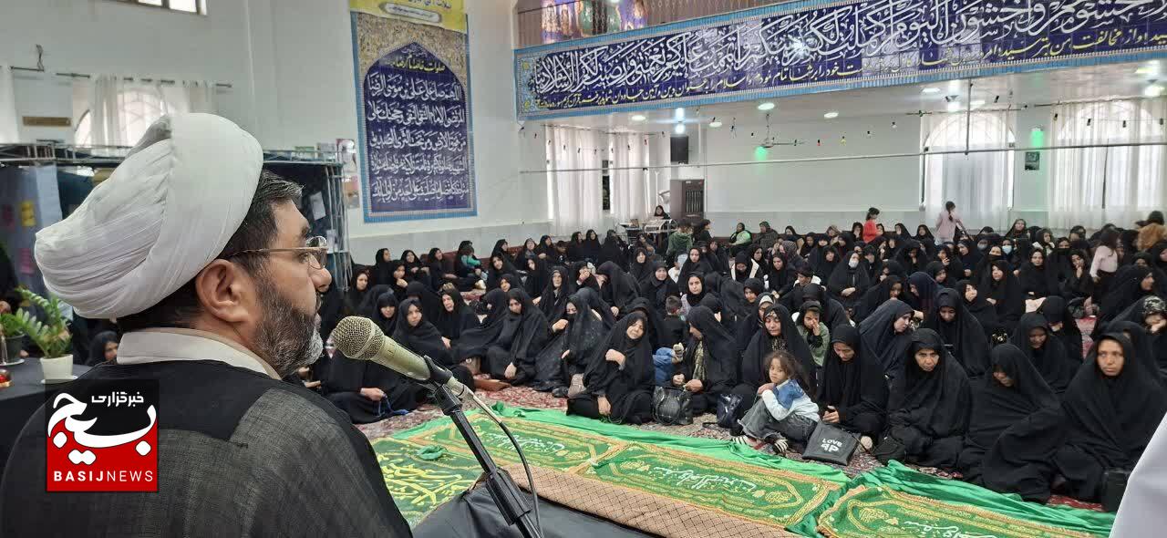 مادران و همسران شهدا، «ستونِ» ولایت در سنگر حیا و جهاد تبیین هستند مادران و همسران شهدا، «ستونِ» ولایت در سنگر حیا و جهاد تبیین هستند