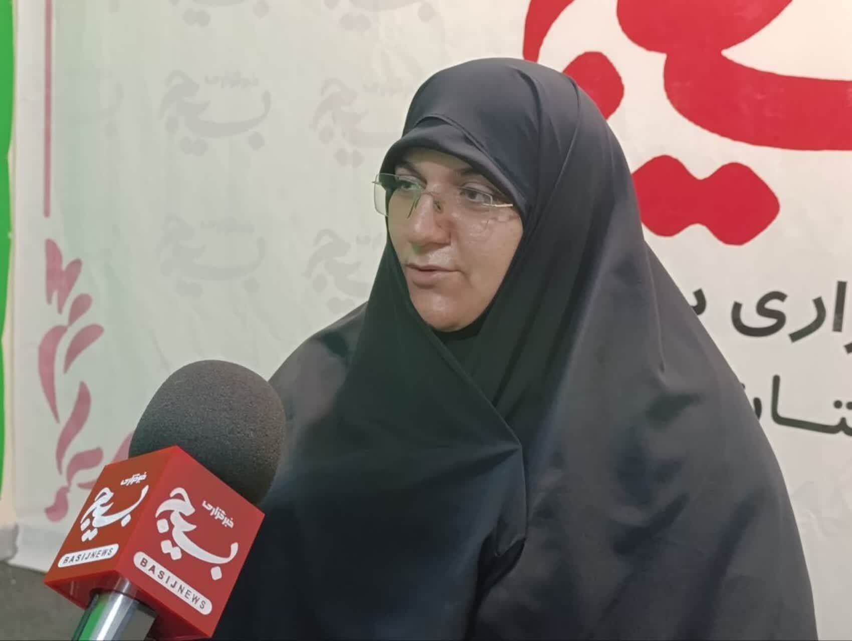 برگزاری پویش« بانوی ایرانی، مظهر نجابت، الگوی مقاومت» در گیلان برگزاری پویش« بانوی ایرانی، مظهر نجابت، الگوی مقاومت» در گیلان