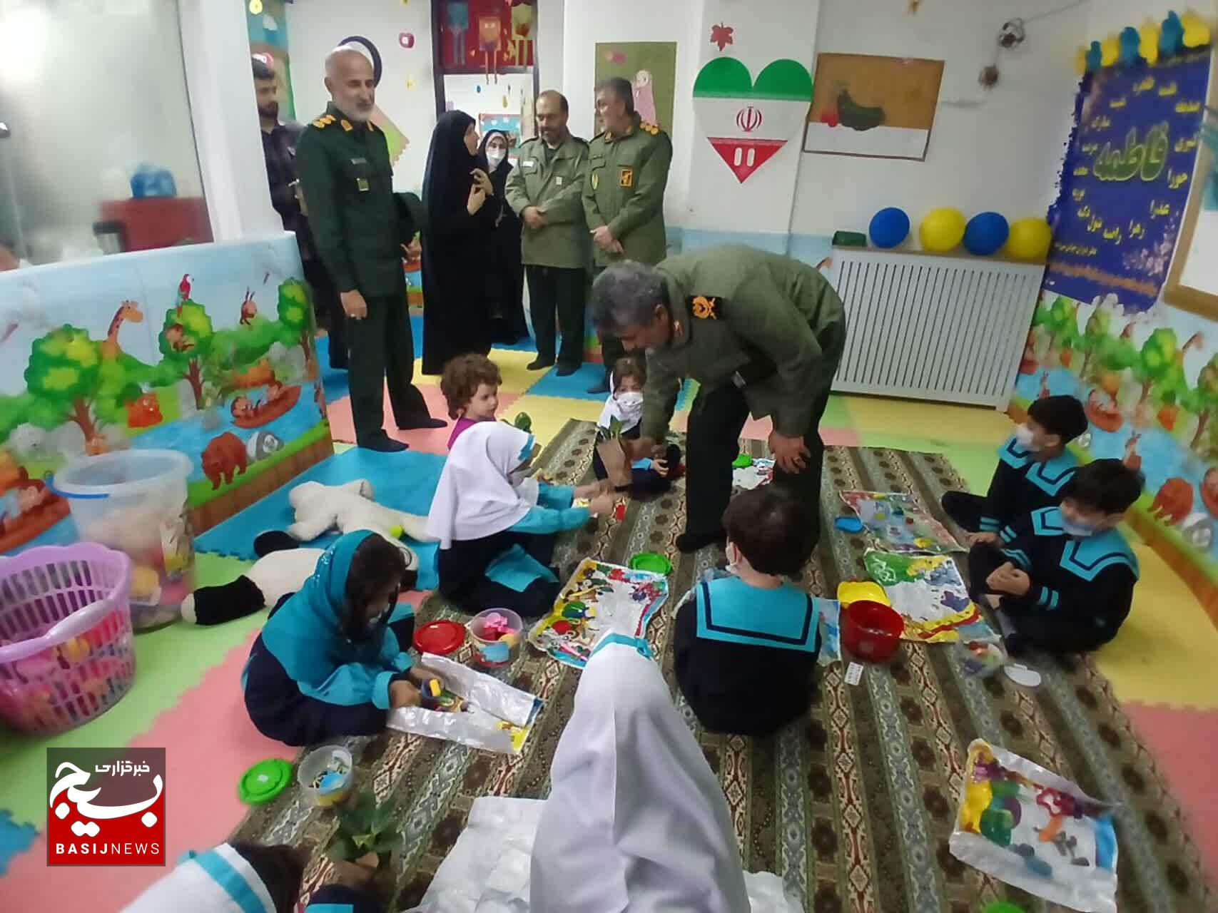 تقدیر از بانوان پایور و بسیجی سپاه قدس گیلان