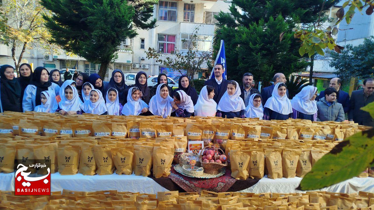 ‌بیش از ۶۰۰بسته یلدایی در «پویش یلدای مهربانی » در  رشت توزیع می شود