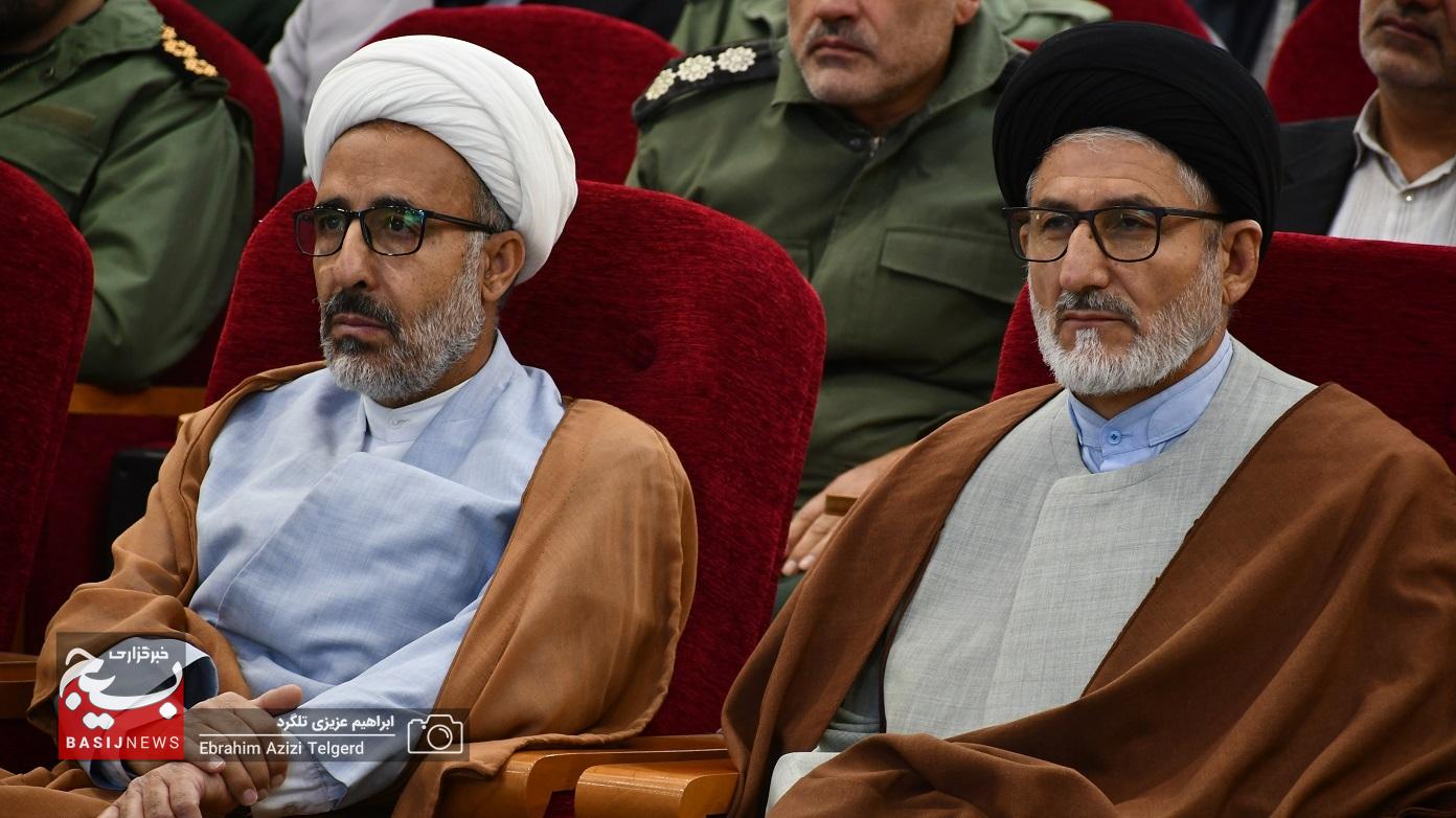 تجلیل از خانواده های پیشگام در ازدواج آسان و فرزند آوری در سپاه فتح
