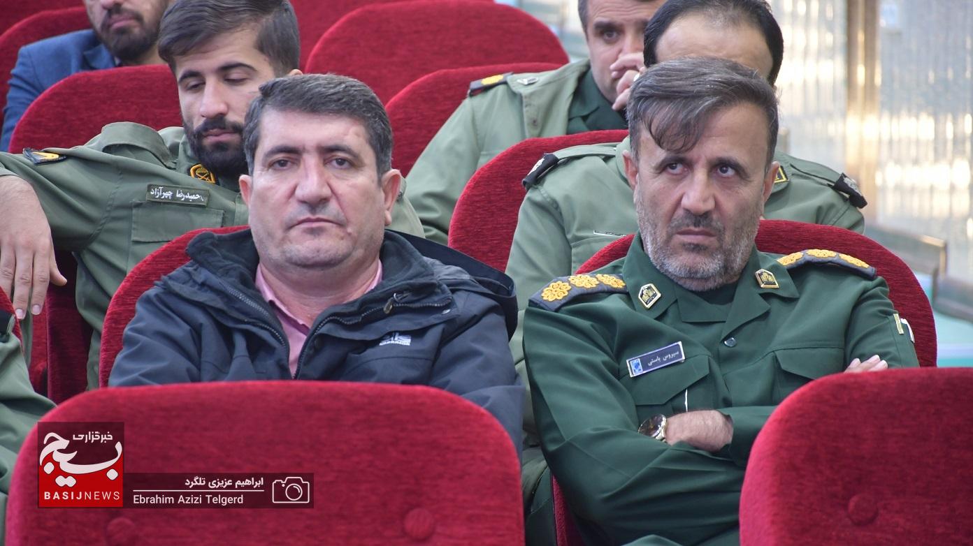 تجلیل از خانواده های پیشگام در ازدواج آسان و فرزند آوری در سپاه فتح
