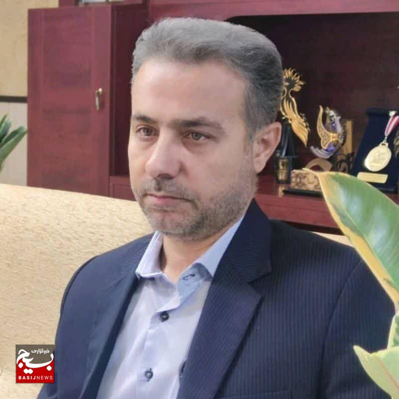 کارمندان بسیجی پیشگام سلامت و تحول اداری هستند
