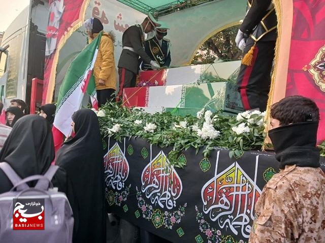 آیین تشییع یکصد شهیدگمنام در تهران برگزار شد