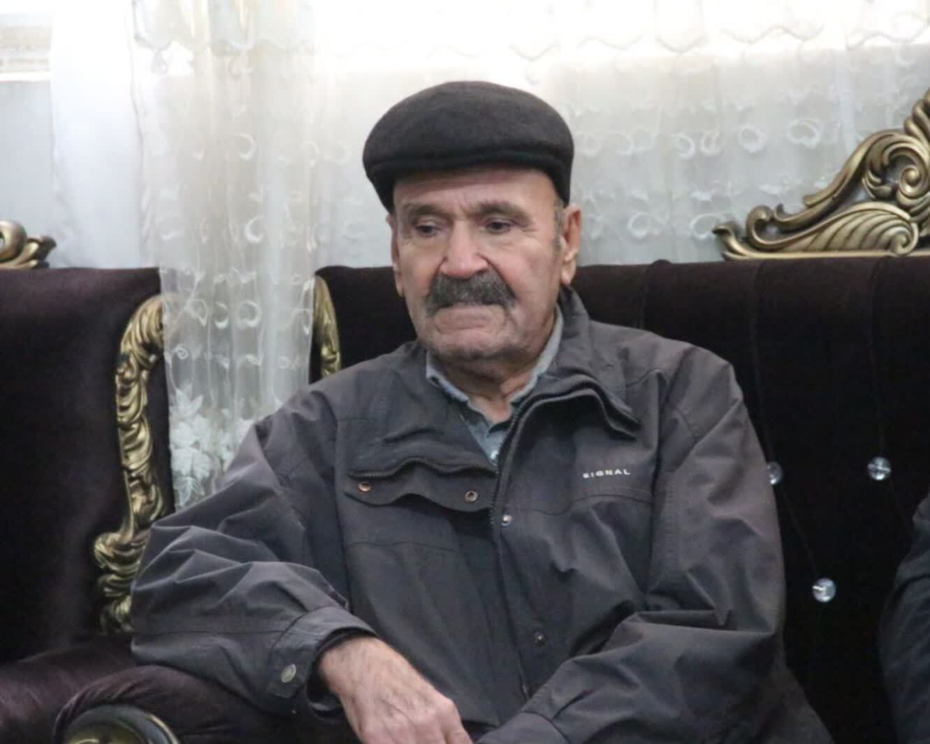خواننده پیشکسوت لرستانی تجلیل شد خواننده پیشکسوت لرستانی تجلیل شد