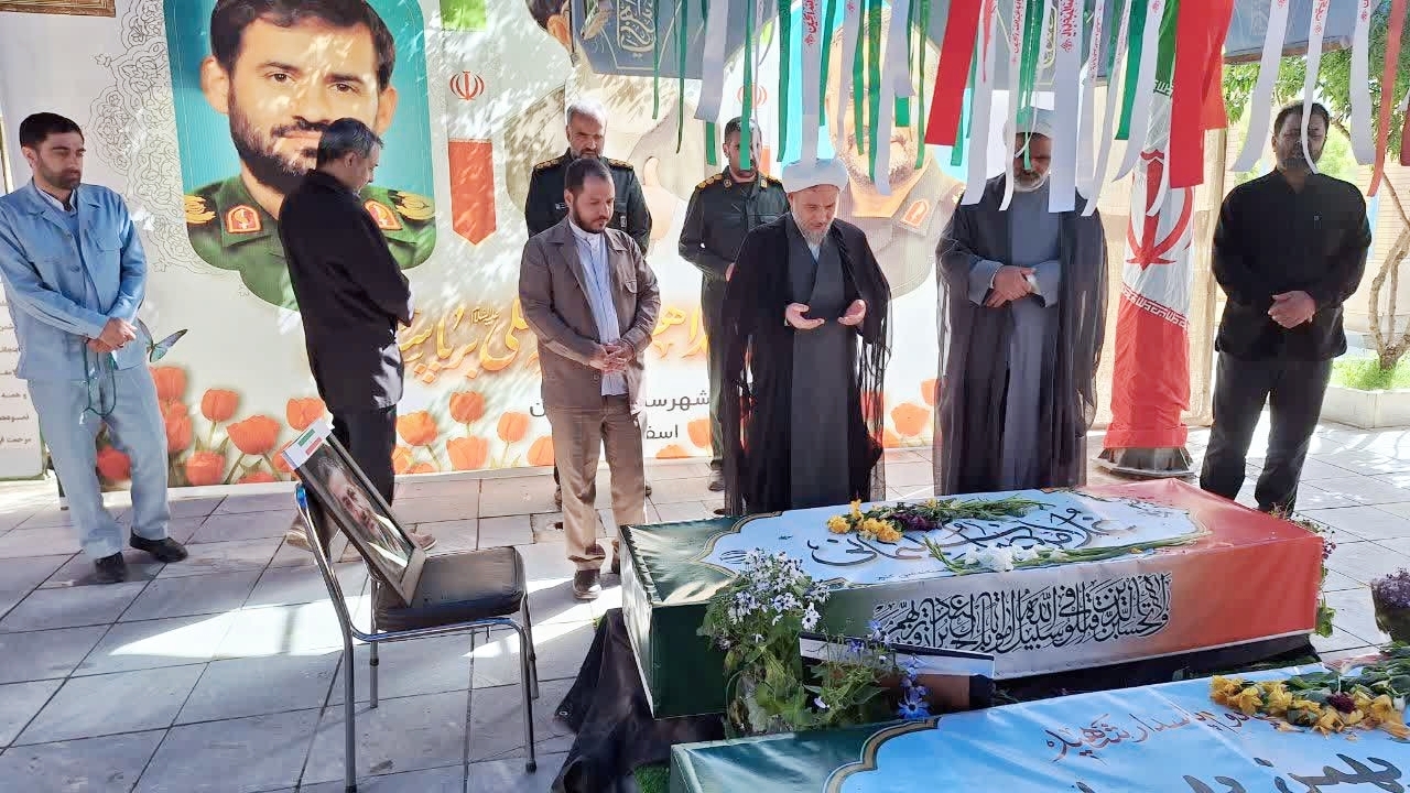 پاسداشت مقام شامخ شهید سرلشکر پاسدار غلامرضا سلیمانی پاسداشت مقام شامخ شهید سرلشکر پاسدار غلامرضا سلیمانی