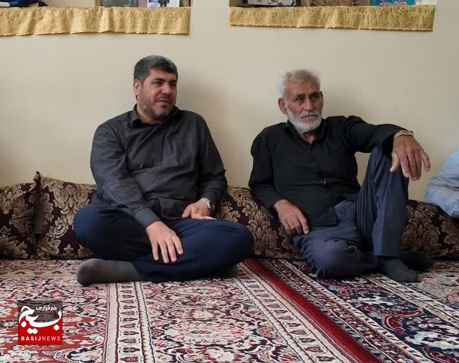 شهدا با نثار جان خود، مسیر عزت و استقلال کشور را هموار کردند شهدا با نثار جان خود، مسیر عزت و استقلال کشور را هموار کردند