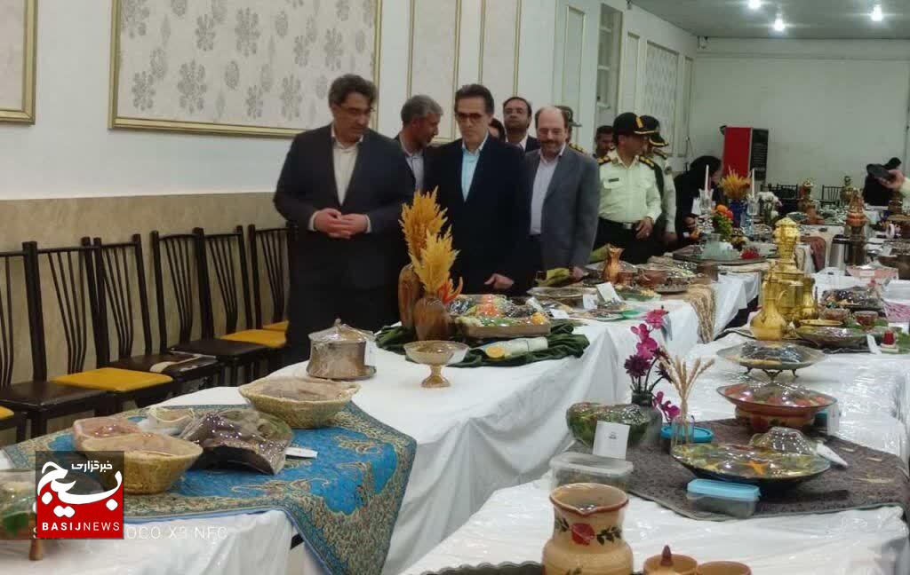 جشنواره «تاک پلو» در خلیل آباد برگزار شد جشنواره «تاک پلو» در خلیل آباد برگزار شد