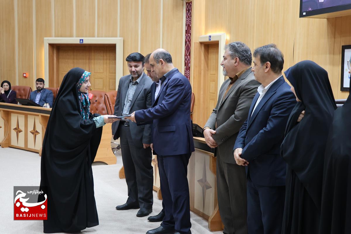 دختران در پیشبرد توسعه پایدار کشور تعیین کننده هستند دختران در پیشبرد توسعه پایدار کشور تعیین کننده هستند