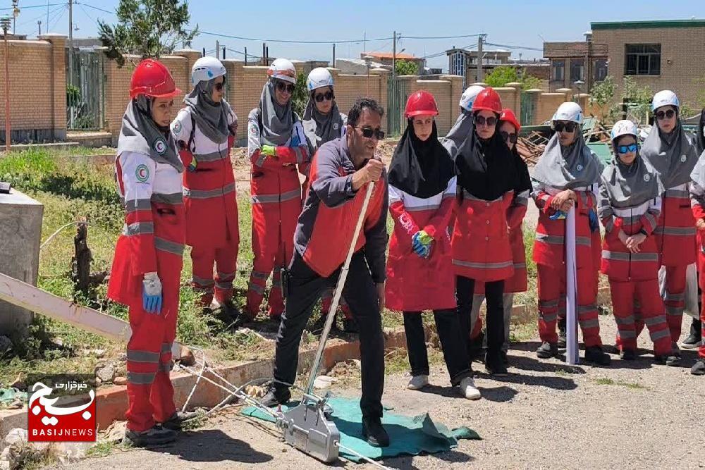برگزاری مانور سراسری آواربرداری در اسدآباد