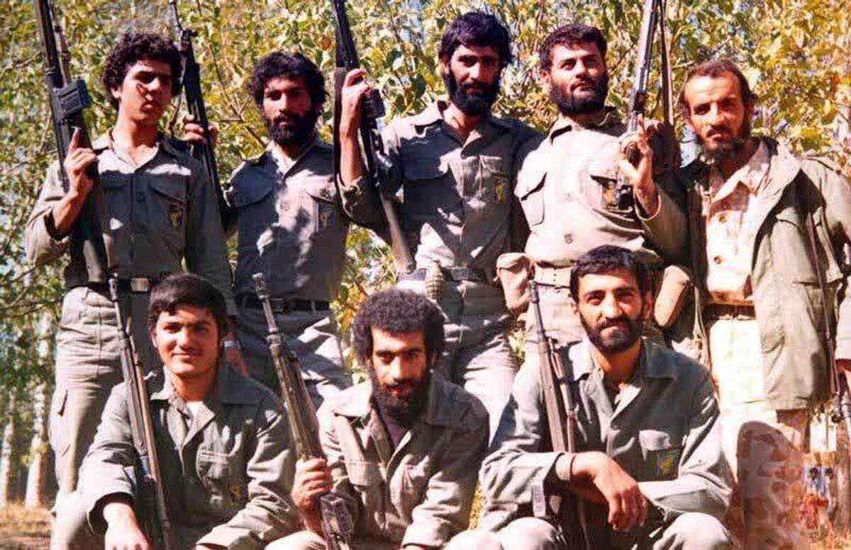 بیستم اردیبهشت بود؛ سالروز شهادت احمد... بیستم اردیبهشت بود؛ سالروز شهادت احمد...