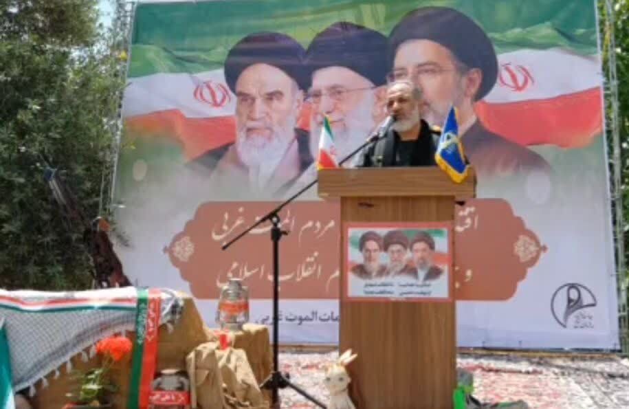 حضور خانوادهها در صحنه، نشانه بصیرت و آمادگی برای پاسداری از ارزشهاست حضور خانوادهها در صحنه، نشانه بصیرت و آمادگی برای پاسداری از ارزشهاست