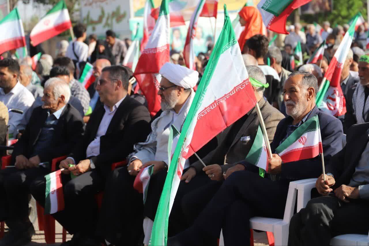 جمهوری اسلامی ایران با اقتدار از منافع خود دفاع میکند/مدیریت تنگه هرمز در اختیار صاحبان اصلی آن یعنی ملت ایران است جمهوری اسلامی ایران با اقتدار از منافع خود دفاع میکند/مدیریت تنگه هرمز در اختیار صاحبان اصلی آن یعنی ملت ایران است