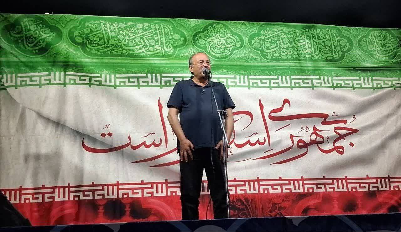 میهن دوستی و عشق به وطن دو مولفه اساسی ملت ایران است میهن دوستی و عشق به وطن دو مولفه اساسی ملت ایران است