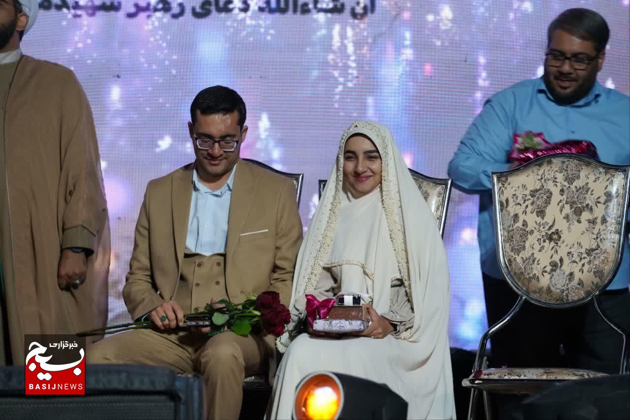هفتاد و هشت شب، یک عشق علوی، دو عروس و داماد در میدان کوثر کرمان هفتاد و هشت شب، یک عشق علوی، دو عروس و داماد در میدان کوثر کرمان