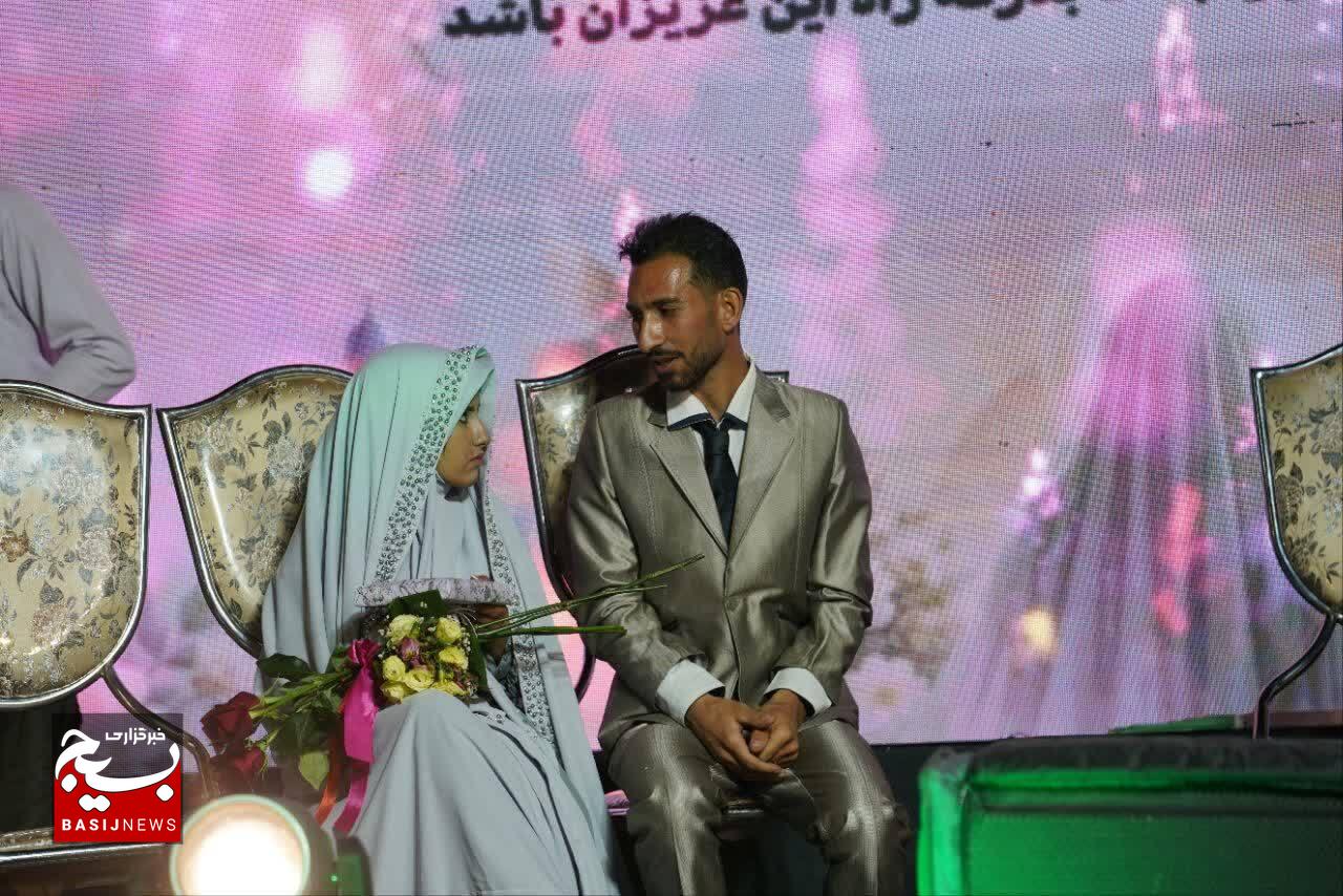 هفتاد و هشت شب، یک عشق علوی، دو عروس و داماد در میدان کوثر کرمان هفتاد و هشت شب، یک عشق علوی، دو عروس و داماد در میدان کوثر کرمان