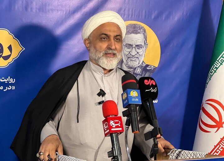 حضور مردم، ادامه روشن راهی که شهدا با ایثار گشودند حضور مردم، ادامه روشن راهی که شهدا با ایثار گشودند