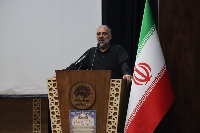 خانواده هایی که با قرآن مانوس هستند ، آرامش بیشتری دارند / شما همچون یک گوهر در مجموعه ی سپاه می درخشید