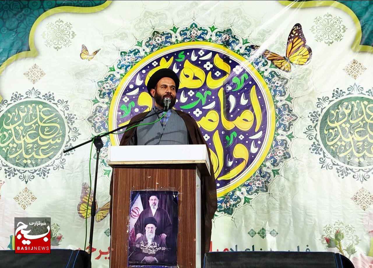 بصیرت، قطبنمای حرکت دینی است.