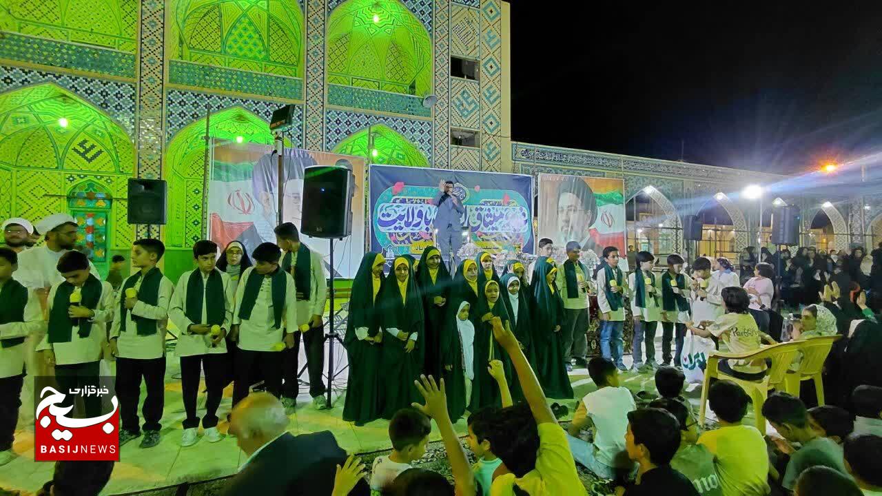 برگزاری جشن ازدواج زوج‌های جوان در نودوسومین شب میدان داری مردم انار +تصاویر