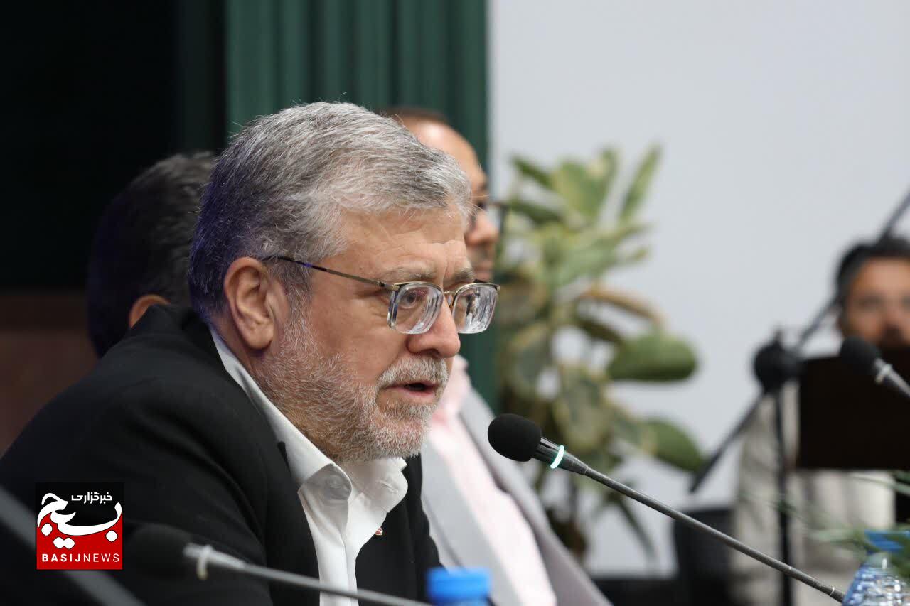 رونمایی از یادمان فاخر «غدیر» در ورودی مشهد؛ پخت ۱۶۸ دیگ غذای گرم به یاد شهدای دانشآموز میناب
