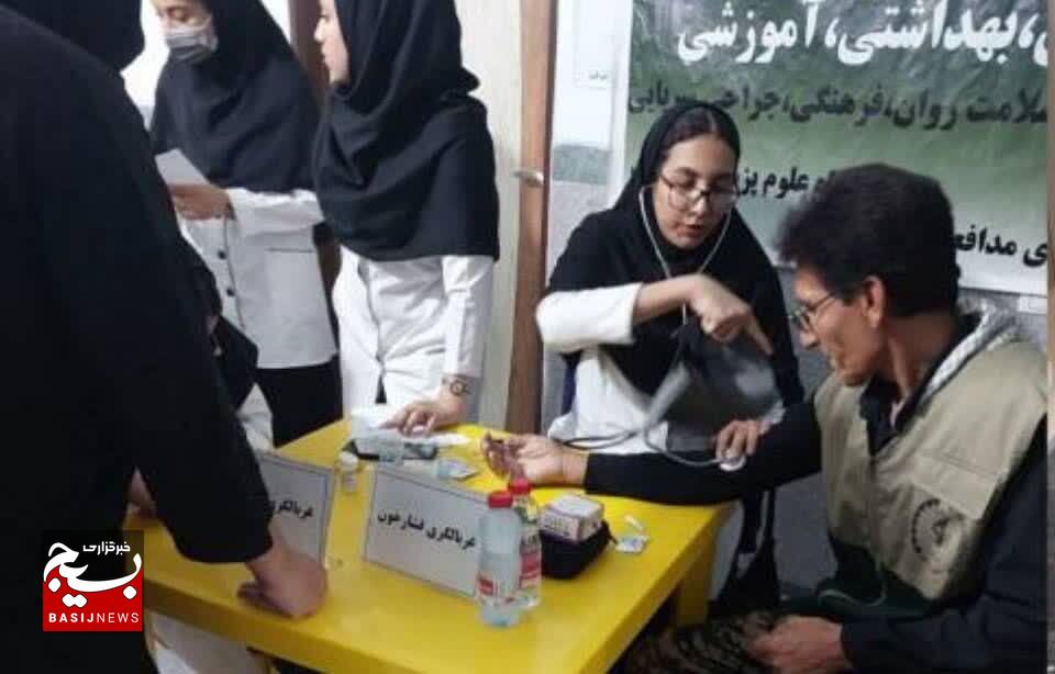 ارائه بیش از ۲۵۰ خدمت درمانی و مشاورهای در اردوی جهادی «جنگلآباد» ارائه بیش از ۲۵۰ خدمت درمانی و مشاورهای در اردوی جهادی «جنگلآباد»