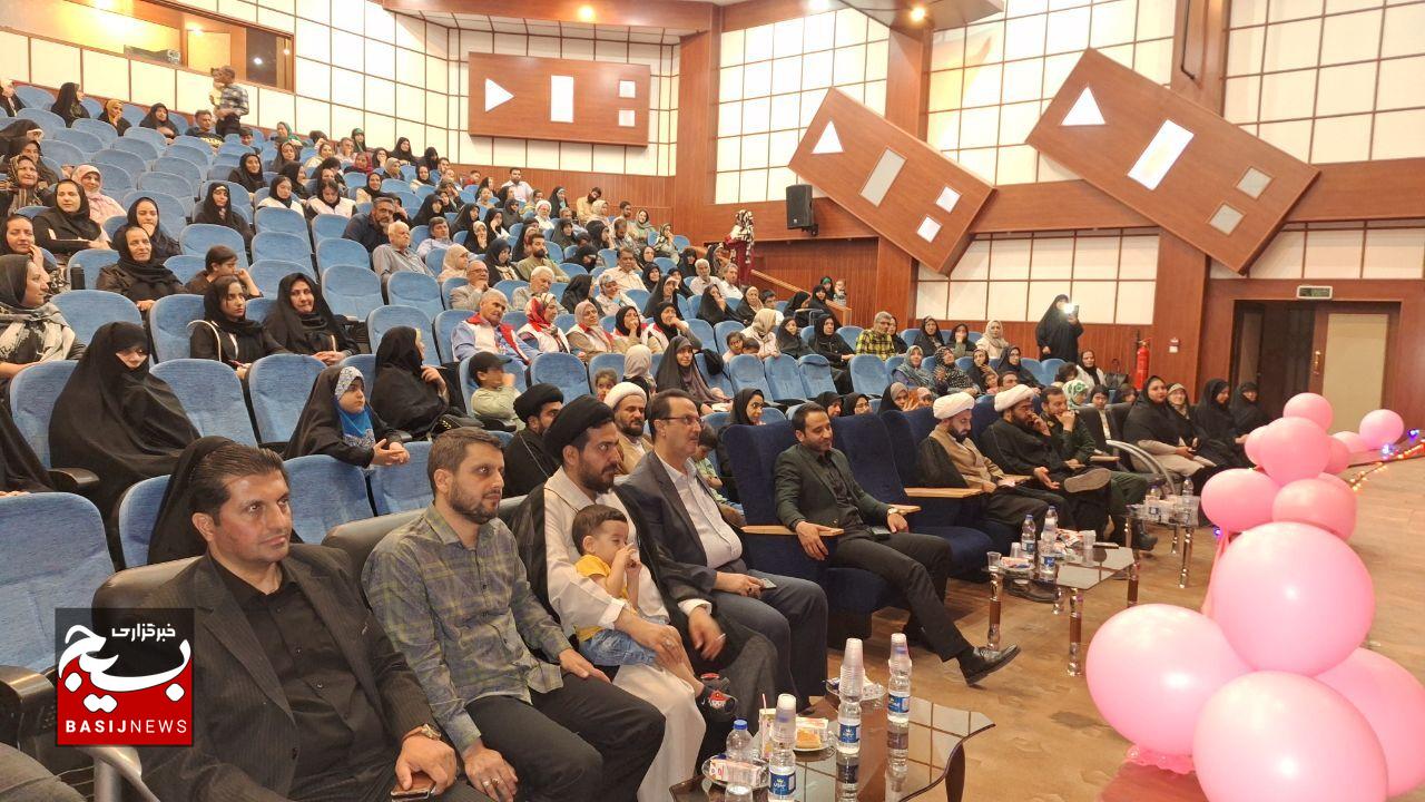 در همایش خانواده و جمعیت در گرمسار تأکید شد؛جنگ جمعیتی؛ زنگ خطری که باید جدی گرفته شود ، ضرورت تغییر نگاه به مقوله فرزندآوری